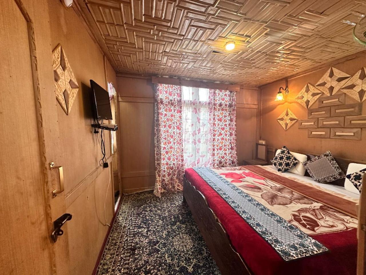The Quebec Houseboats Srīnagar Quarto foto